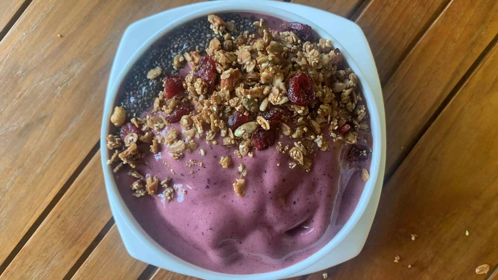 SUPER GRANOLA SMOOTHIE BOWL